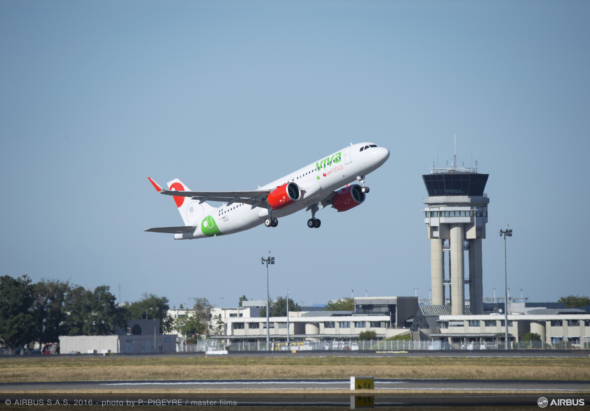 vivaaerobus_a320neo