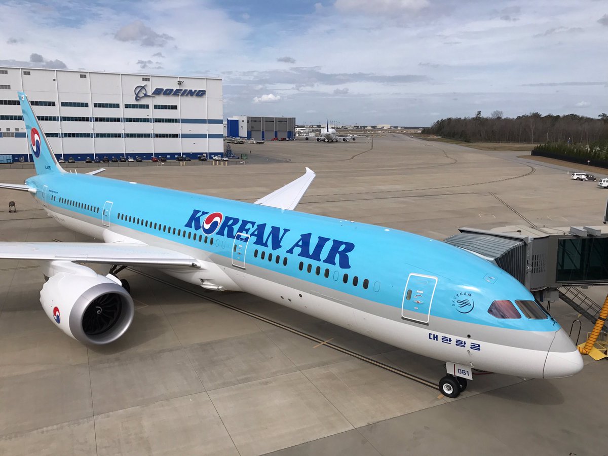 Korean Air recibe su primer 7879 Dreamliner Transponder 1200