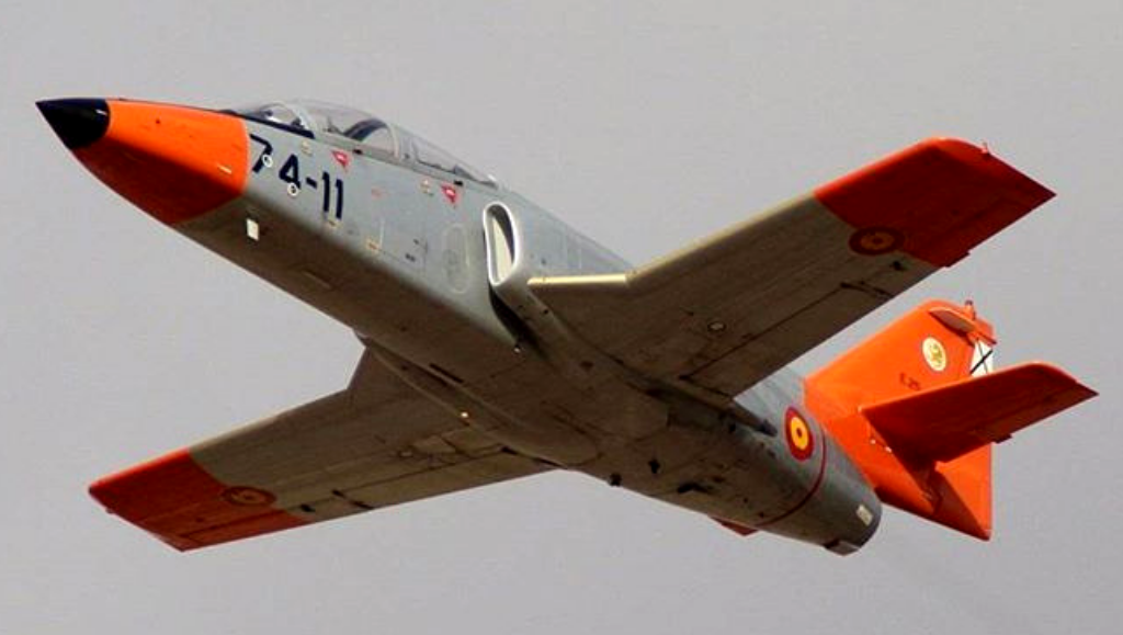 Un C 101 Mirlo De La Patrulla Del Aguila Impacta Contra El Mar Mediterraneo Un C 101 Mirlo De La Patrulla Del Aguila Impacta Contra El Mar Mediterraneo